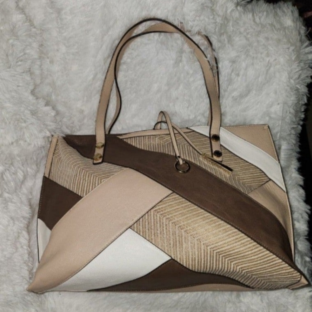 Calvin Klein Reversible Tote in Cream/Tan